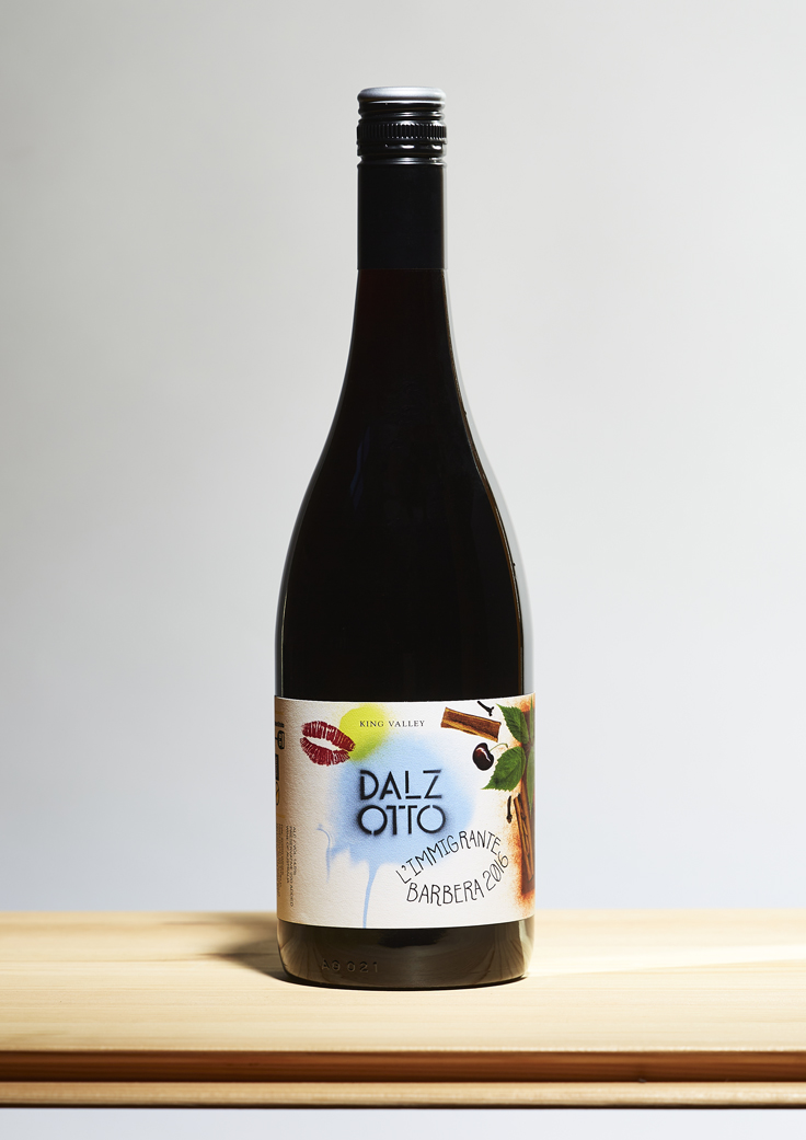 Dal Zotto L'Immigrante Barbera Bottle